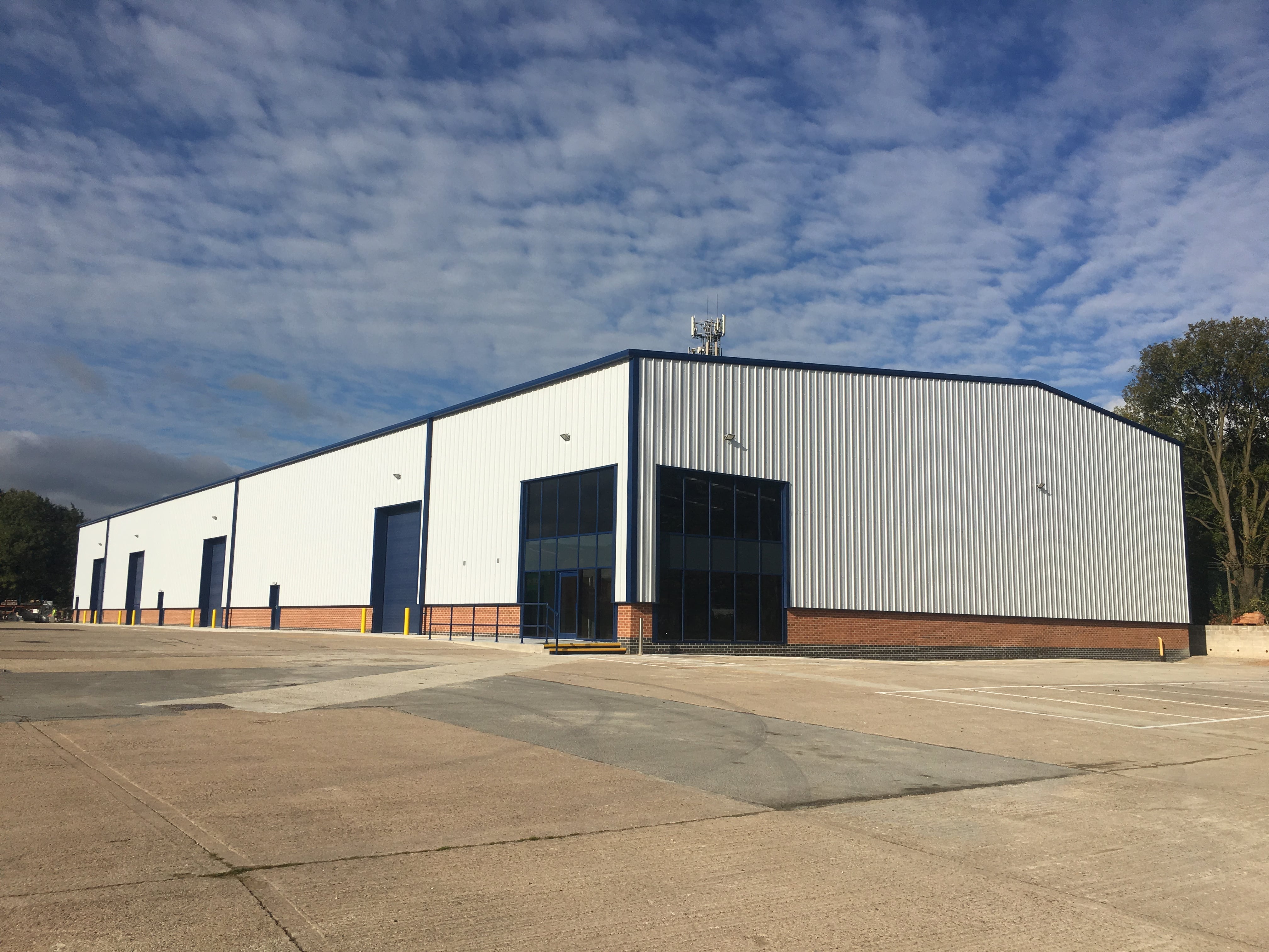 New Industry Unit With Excellent Transport Links Available main image